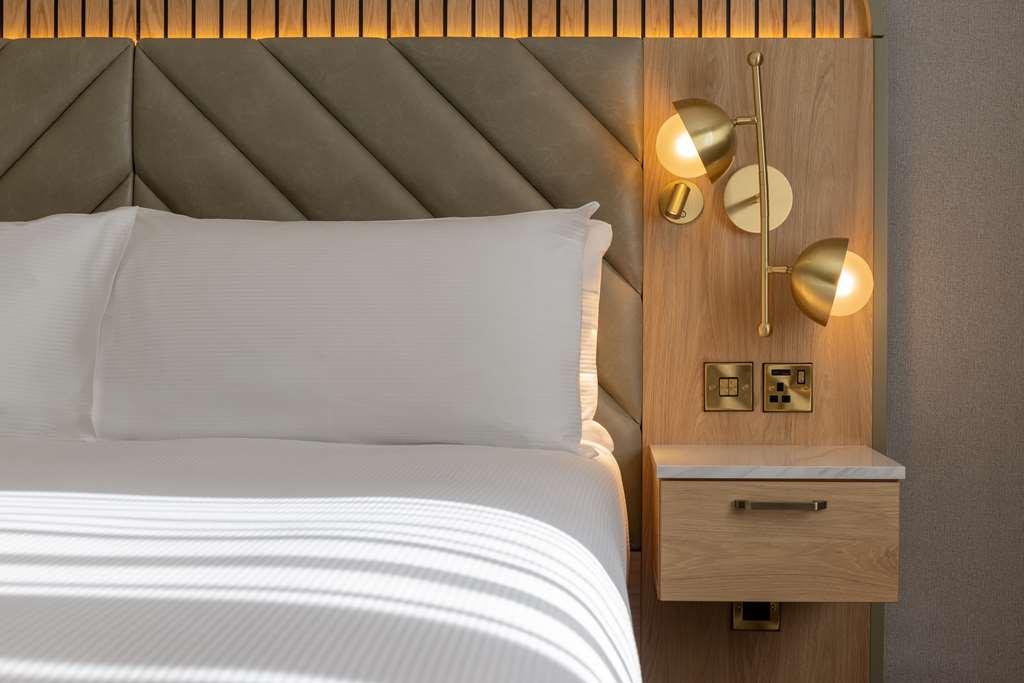 Doubletree By Hilton Bristol North Otel Almondsbury Oda fotoğraf