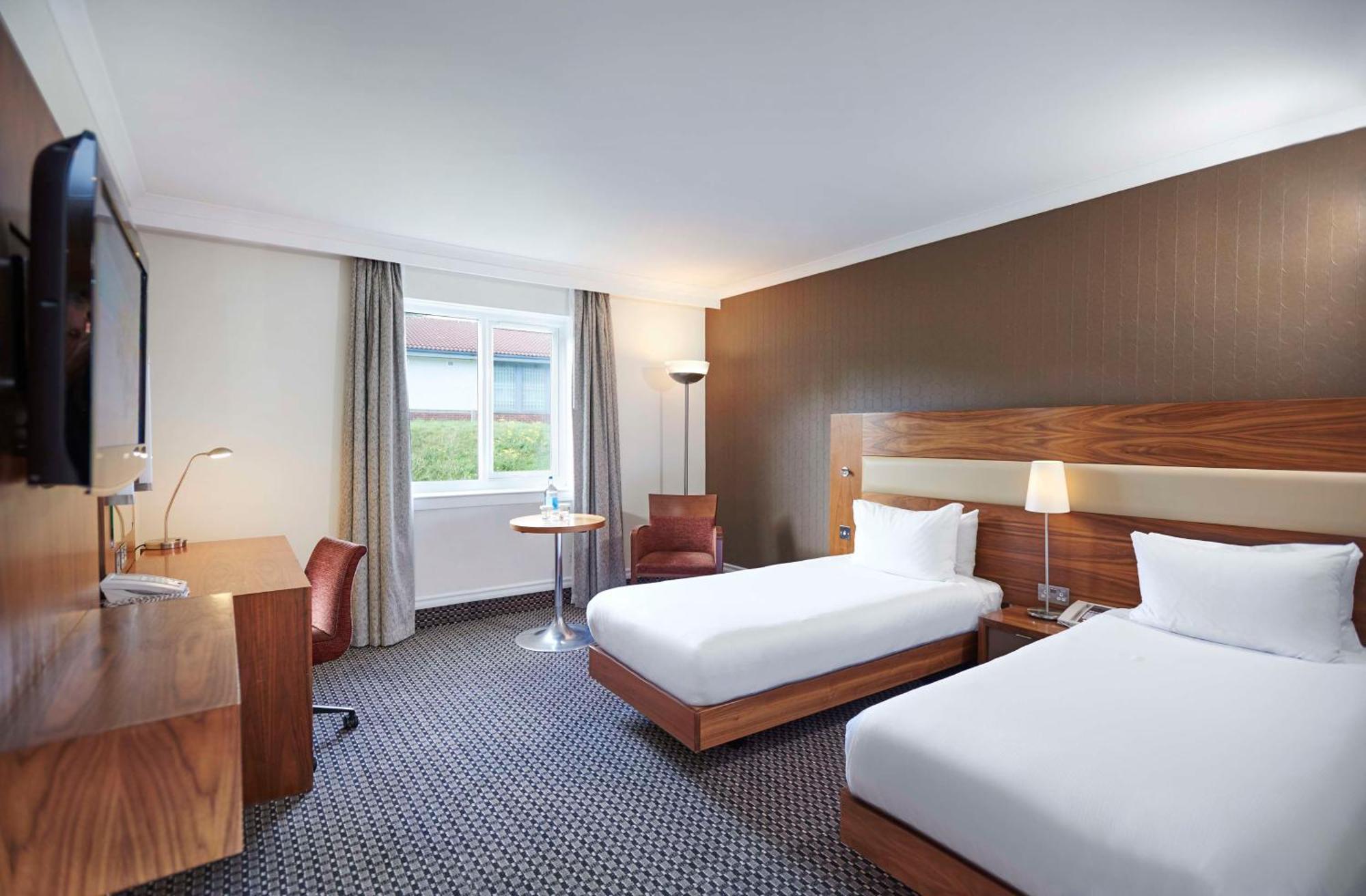 Doubletree By Hilton Bristol North Otel Almondsbury Oda fotoğraf